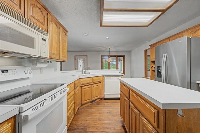 72 McKenzie Drive, Bella Vista, AR 72715
