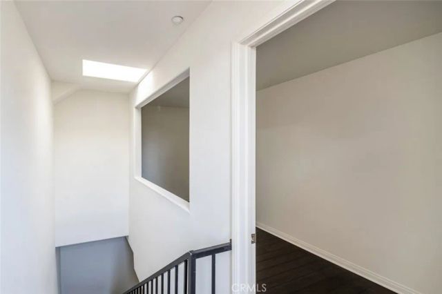 1201 Viola Avenue 103, Glendale, CA 91202