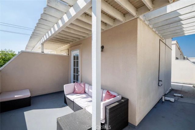 1201 Viola Avenue 103, Glendale, CA 91202