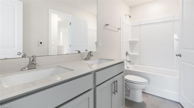 231 Falcon Lane, Winston-salem, NC 27295