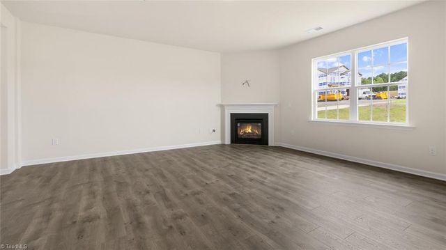 231 Falcon Lane, Winston-salem, NC 27295