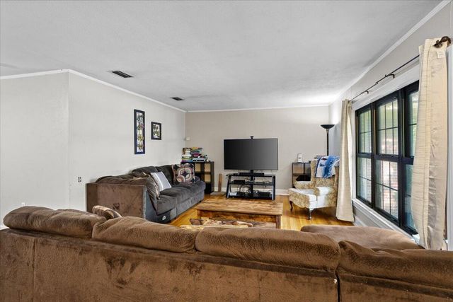 2002 Adeline St., Hattiesburg, MS 39401