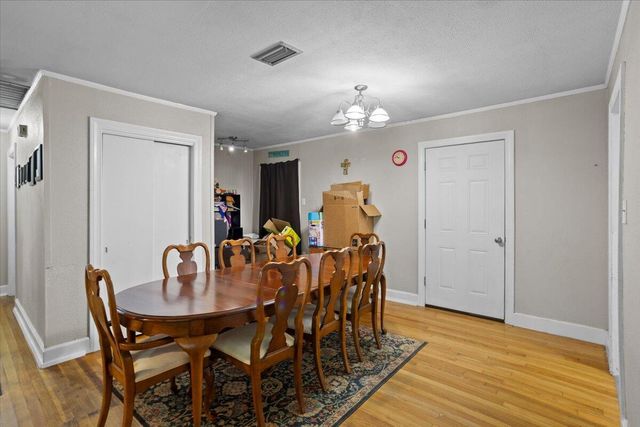 2002 Adeline St., Hattiesburg, MS 39401