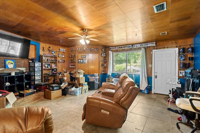 2002 Adeline St., Hattiesburg, MS 39401