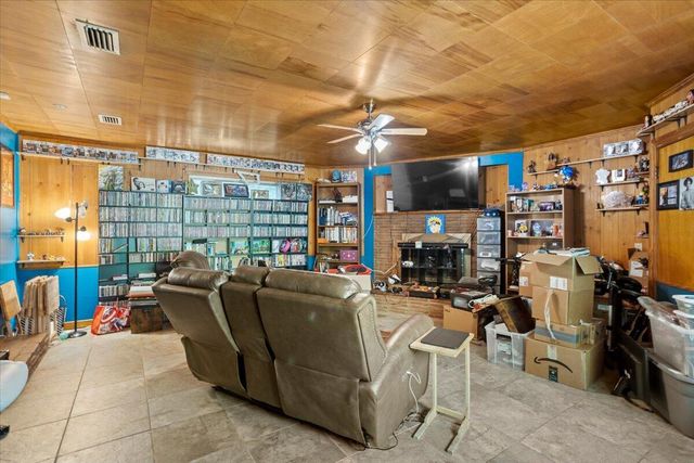 2002 Adeline St., Hattiesburg, MS 39401