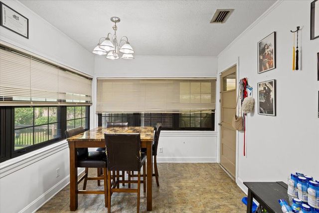 2002 Adeline St., Hattiesburg, MS 39401