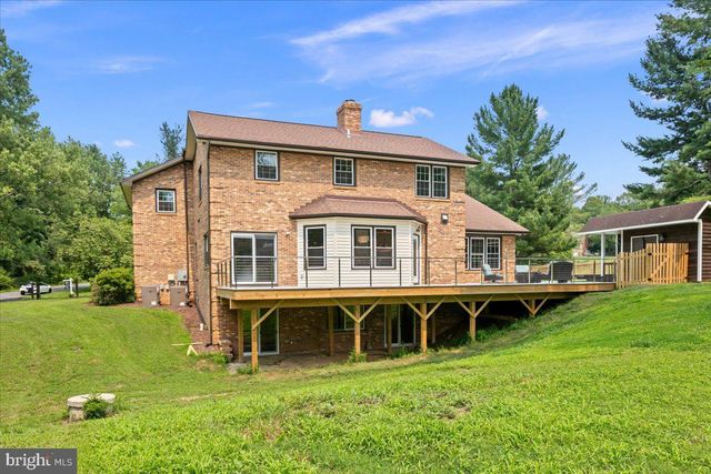 353 GALLOP WOOD PL, Great Falls, VA 22066