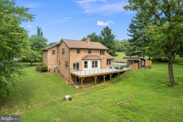 353 GALLOP WOOD PL, Great Falls, VA 22066