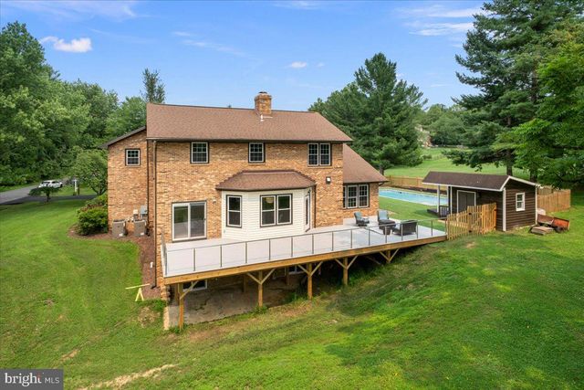 353 GALLOP WOOD PL, Great Falls, VA 22066
