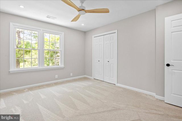 353 GALLOP WOOD PL, Great Falls, VA 22066