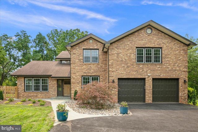 353 GALLOP WOOD PL, Great Falls, VA 22066
