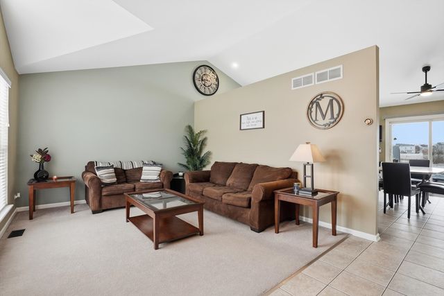 1600 Prairieview Boulevard, Bolingbrook, IL 60490