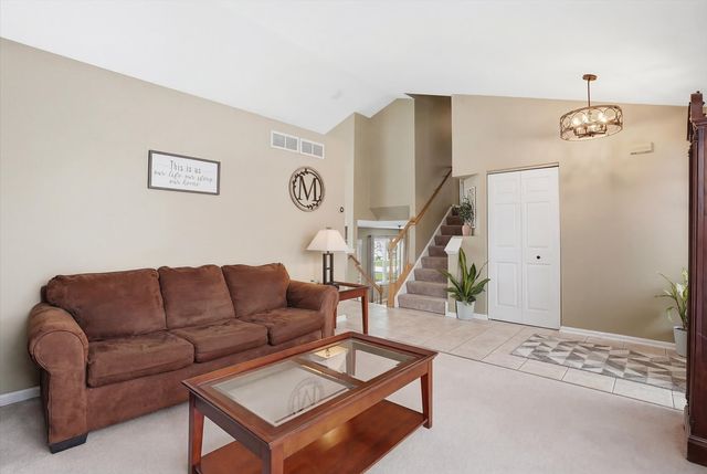 1600 Prairieview Boulevard, Bolingbrook, IL 60490