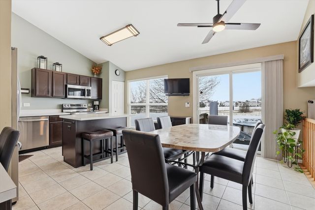 1600 Prairieview Boulevard, Bolingbrook, IL 60490