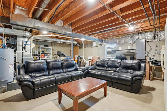 1600 Prairieview Boulevard, Bolingbrook, IL 60490