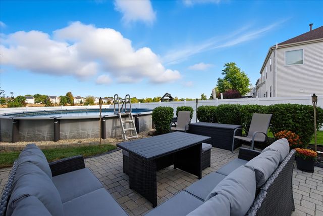 1600 Prairieview Boulevard, Bolingbrook, IL 60490