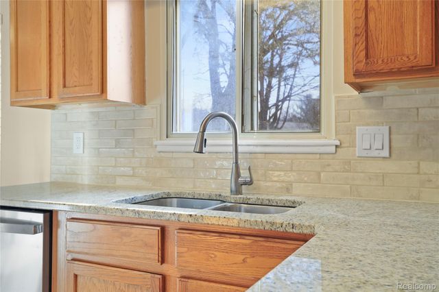 321 Terrace Drive, Flushing, MI 48433