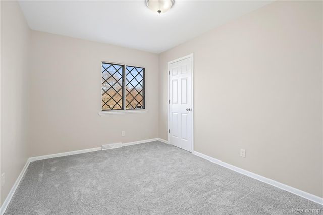 321 Terrace Drive, Flushing, MI 48433