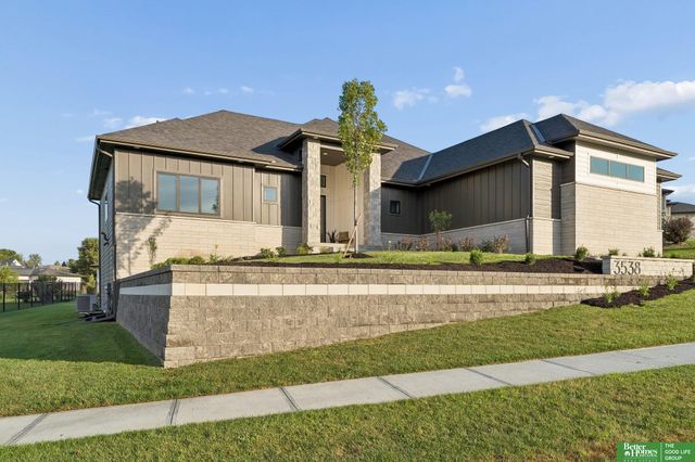 3538 S 210th Avenue, Elkhorn, NE 68022