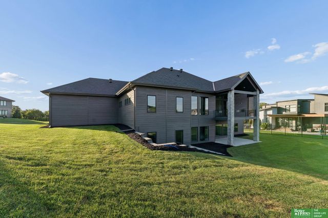 3538 S 210th Avenue, Elkhorn, NE 68022