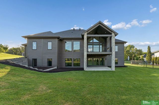 3538 S 210th Avenue, Elkhorn, NE 68022