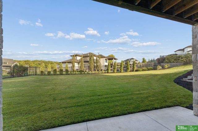 3538 S 210th Avenue, Elkhorn, NE 68022
