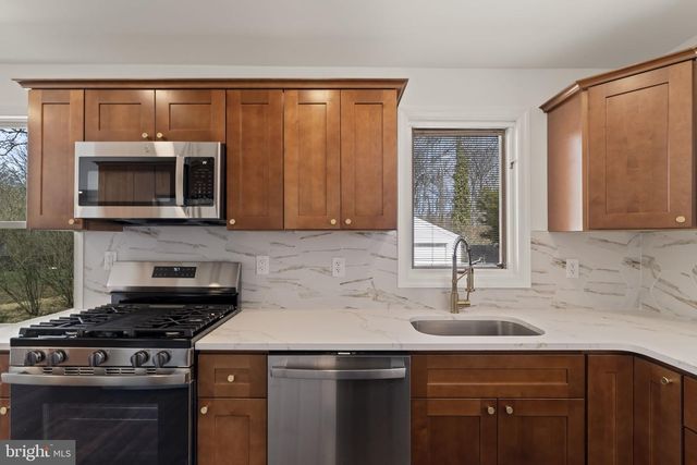 117 LAKE BLVD, Lindenwold, NJ 08021