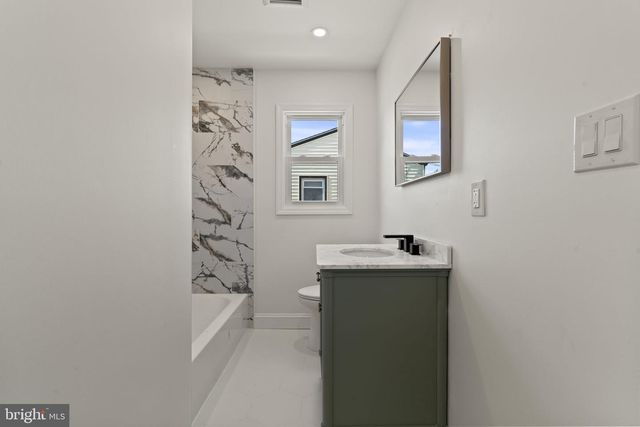 117 LAKE BLVD, Lindenwold, NJ 08021