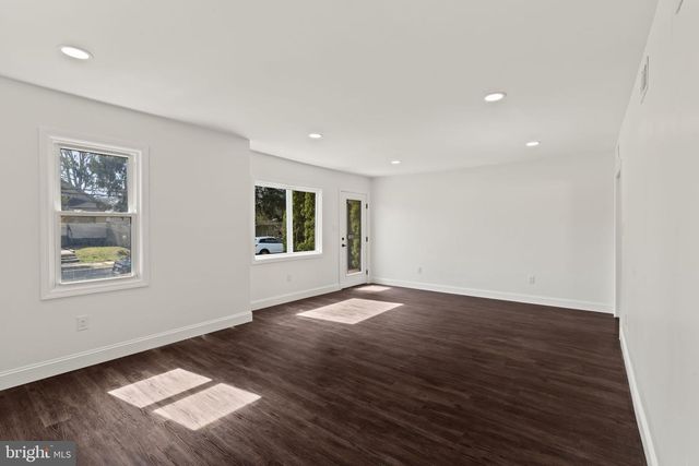 117 LAKE BLVD, Lindenwold, NJ 08021