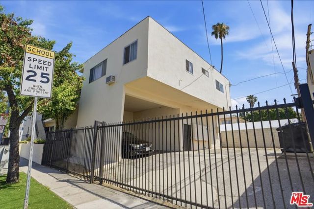 1220 N Van Ness Avenue, Los Angeles, CA 90038