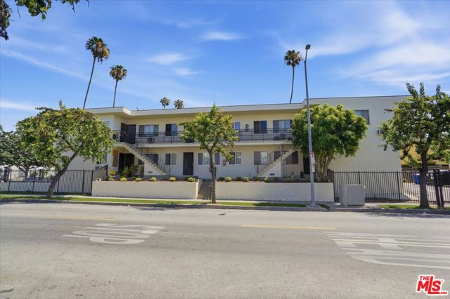 1220 N Van Ness Avenue, Los Angeles, CA 90038