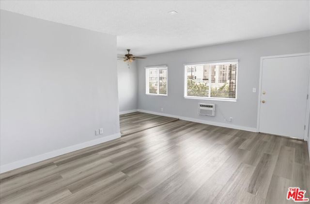 1220 N Van Ness Avenue, Los Angeles, CA 90038