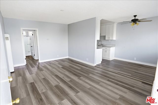 1220 N Van Ness Avenue, Los Angeles, CA 90038