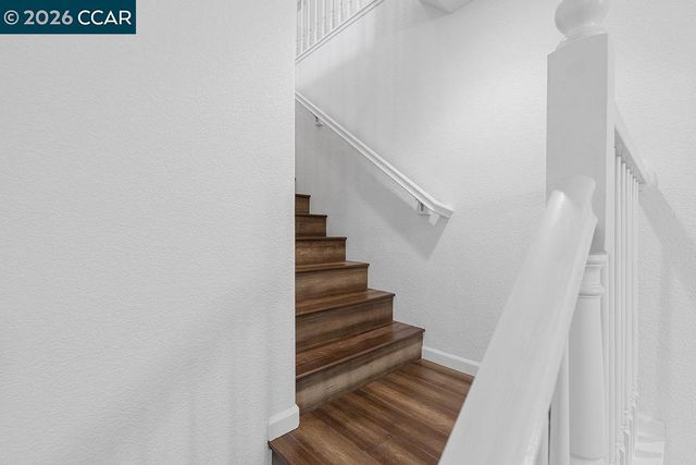 7832 Acorri Walk, Sacramento, CA 95823
