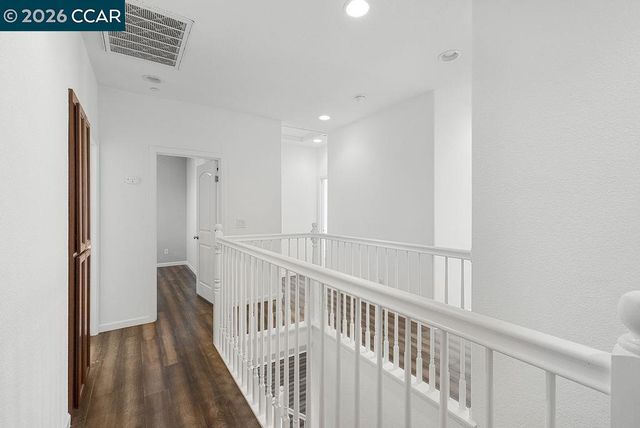 7832 Acorri Walk, Sacramento, CA 95823