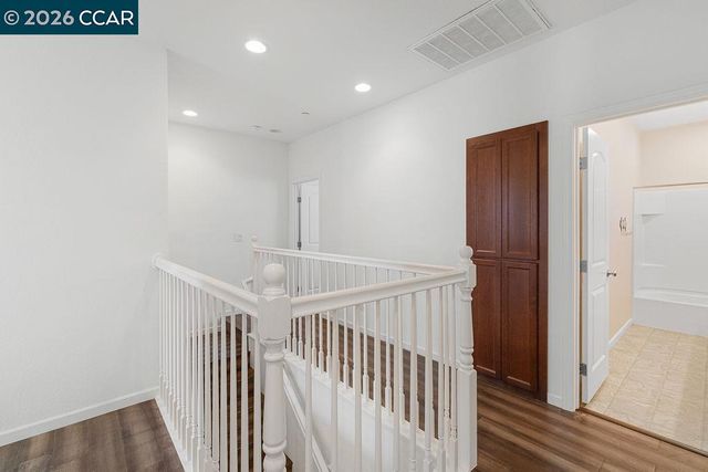 7832 Acorri Walk, Sacramento, CA 95823