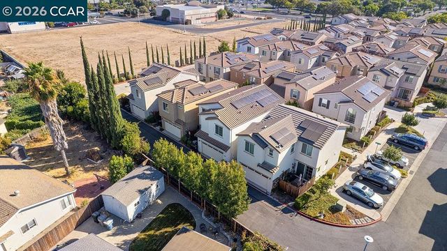 7832 Acorri Walk, Sacramento, CA 95823