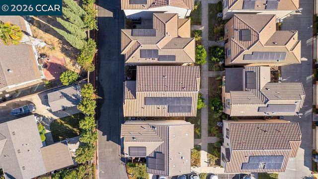 7832 Acorri Walk, Sacramento, CA 95823