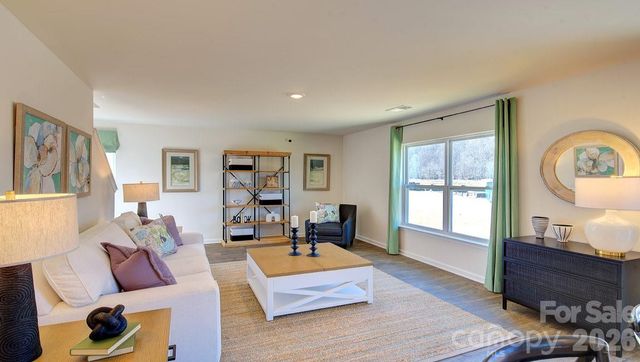 208 Hyder Ridge Road, Asheville, NC 28804