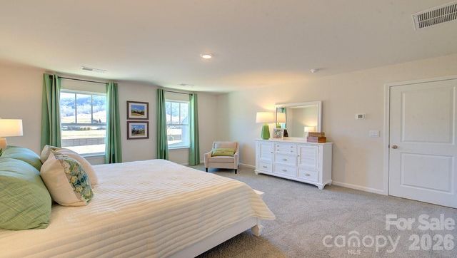 208 Hyder Ridge Road, Asheville, NC 28804