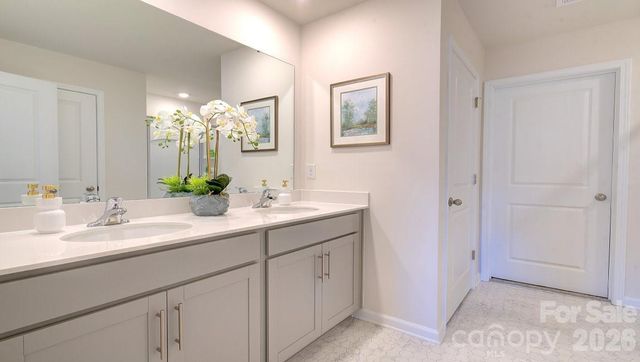 208 Hyder Ridge Road, Asheville, NC 28804
