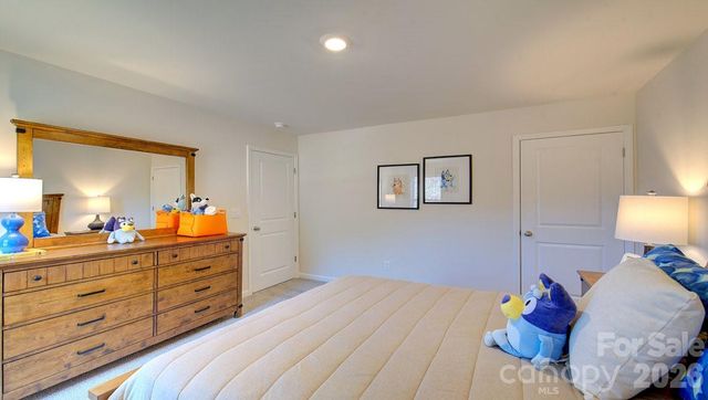 208 Hyder Ridge Road, Asheville, NC 28804