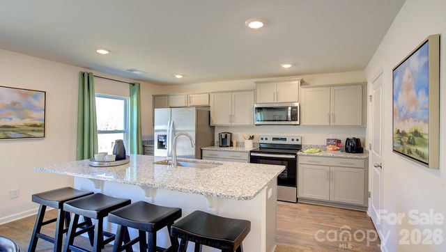 208 Hyder Ridge Road, Asheville, NC 28804