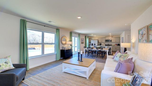 208 Hyder Ridge Road, Asheville, NC 28804