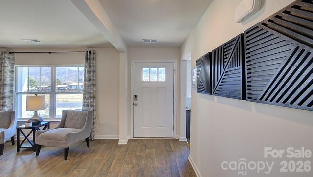 208 Hyder Ridge Road, Asheville, NC 28804