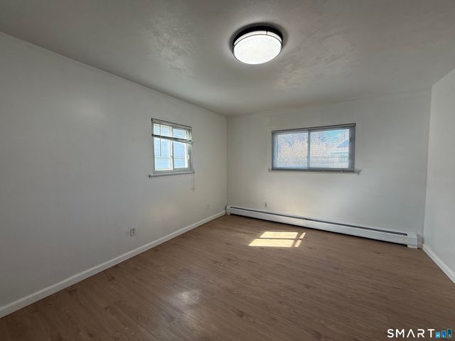 35 Early Avenue, Stratford, CT 06615