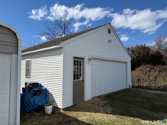 35 Early Avenue, Stratford, CT 06615