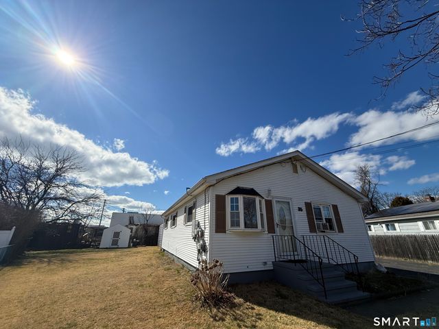 35 Early Avenue, Stratford, CT 06615