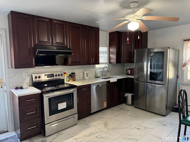 35 Early Avenue, Stratford, CT 06615