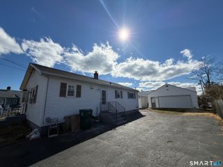 35 Early Avenue, Stratford, CT 06615